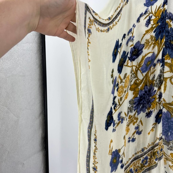 American Eagle Outfitters Poncho Cardigan Fringe Light Weight Floral One Size - Picture 5 of 9